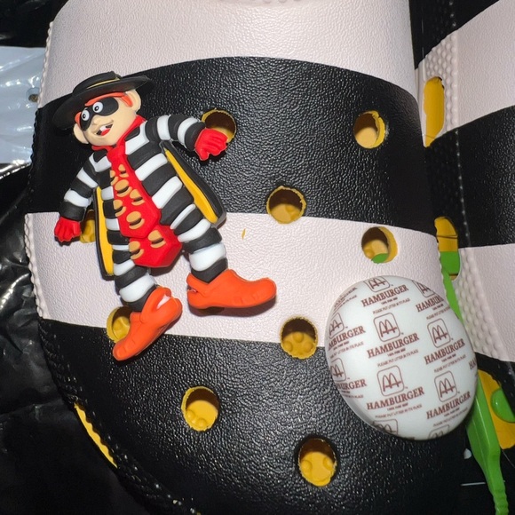 NWT Crocs x Mcdonalds Hamburglar Crocs with Jibbitz Size M8/W10 - Picture 6 of 9